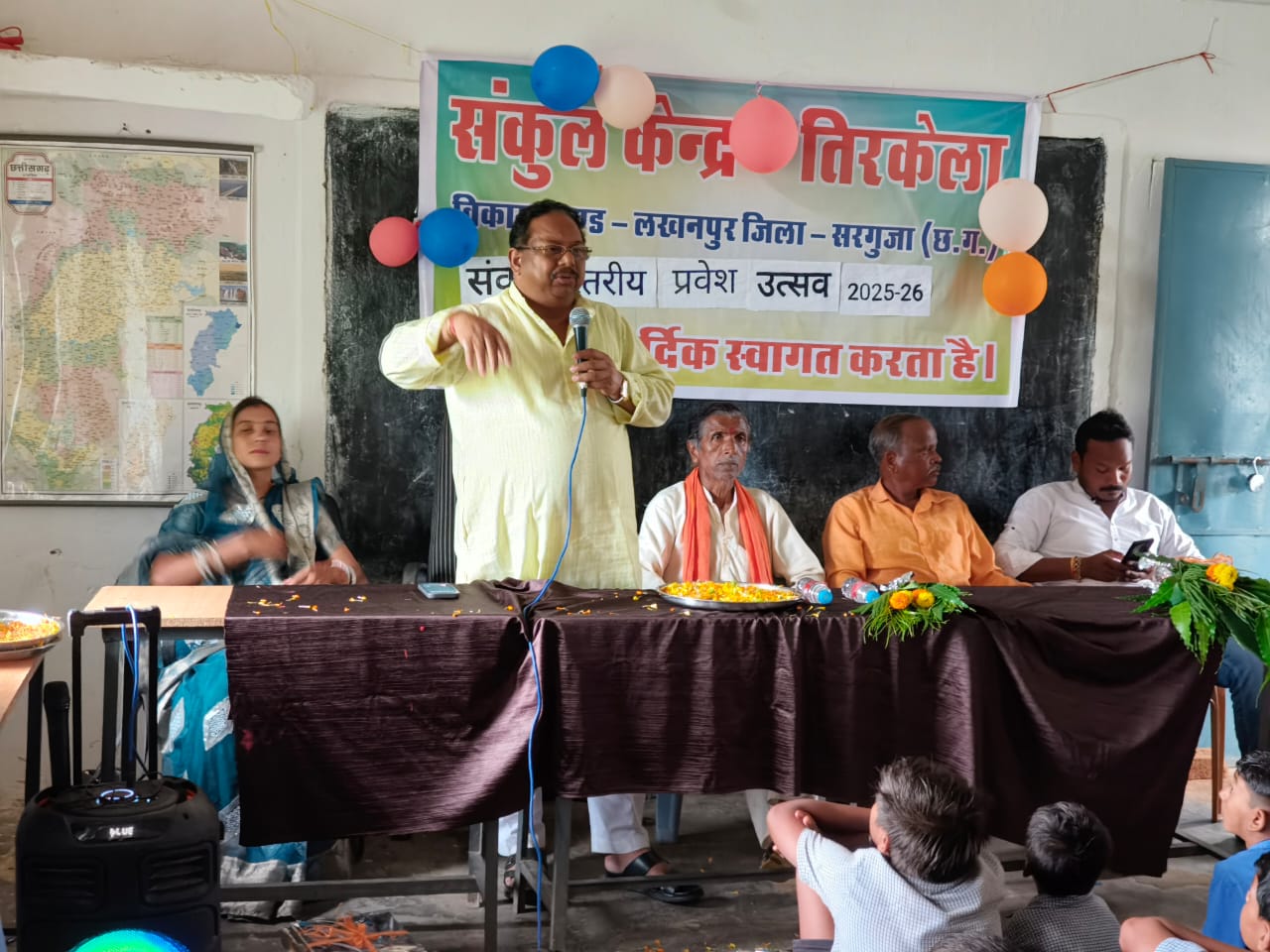 कन्या उच्चतर माध्यमिक विद्यालय लुण्ड्रा व अमगांव में धुमधाम से मनाया गया शाला प्रवेशोत्सव